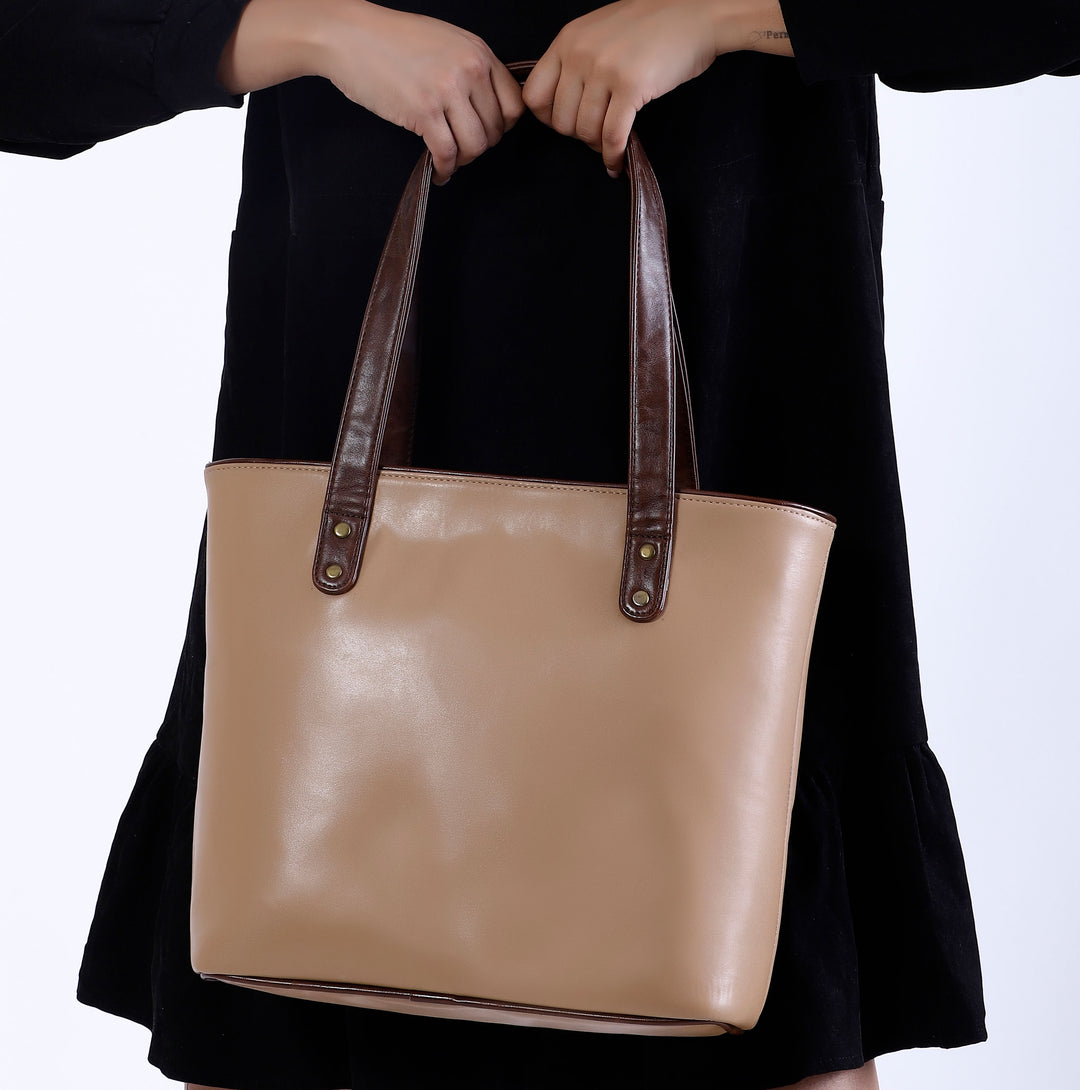 Metro Muse Tote Bag