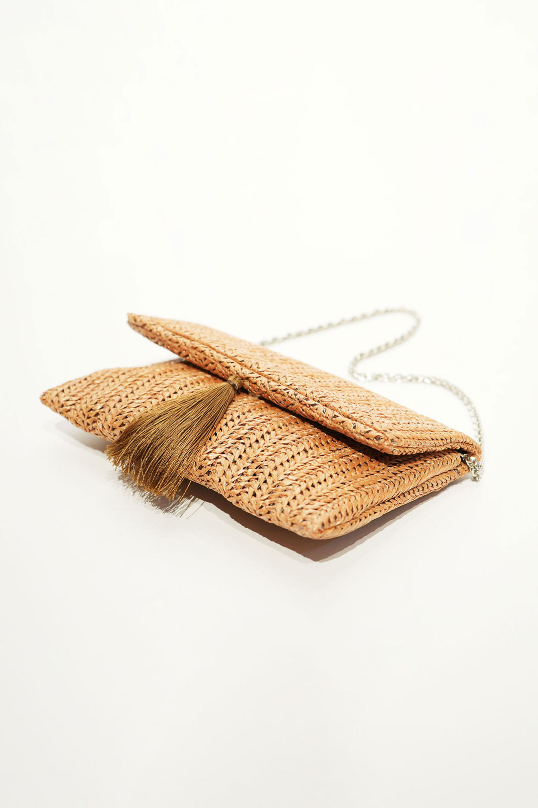 Tassel Charm Clutch (Raffia)